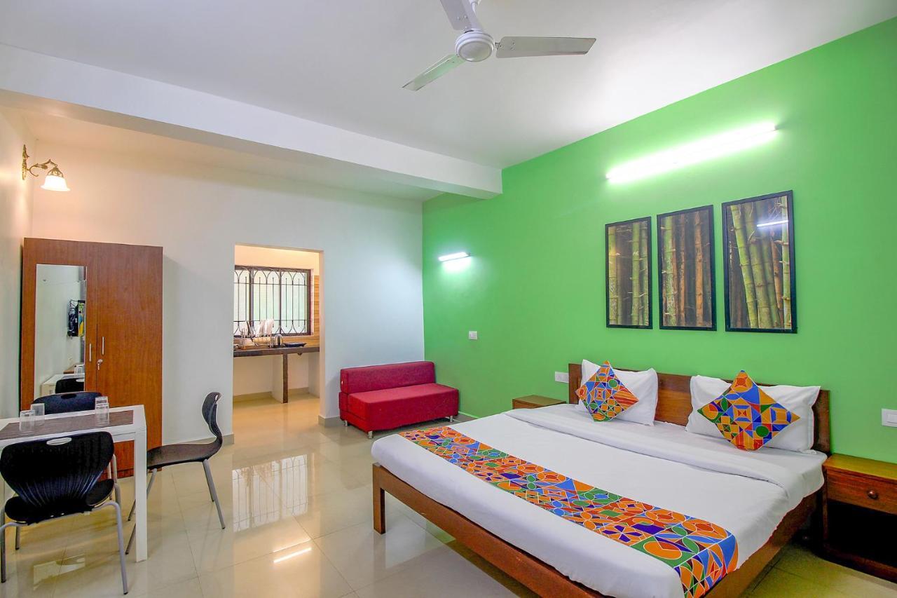 Fabescape Sk Studios With Pool & Gym, Arpora Gamle Goa Eksteriør billede